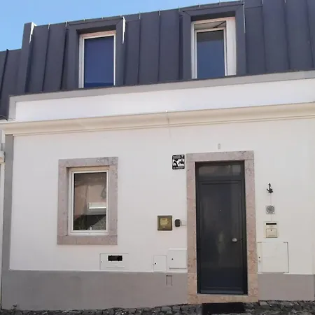 Holiday home Rosa Dos Ventos- Retiro No Coracaeo De Belem Lisbon